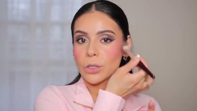 @juicyjas reviewing Anastasia Beverly Hills Magic Touch Blush Trio at 23:33 in a YouTube Shorts video