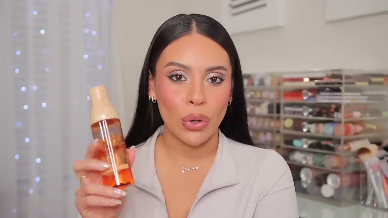@juicyjas reviewing Being Frenshe Cashmere Vanilla Body Mist at 11:17 in a YouTube Shorts video