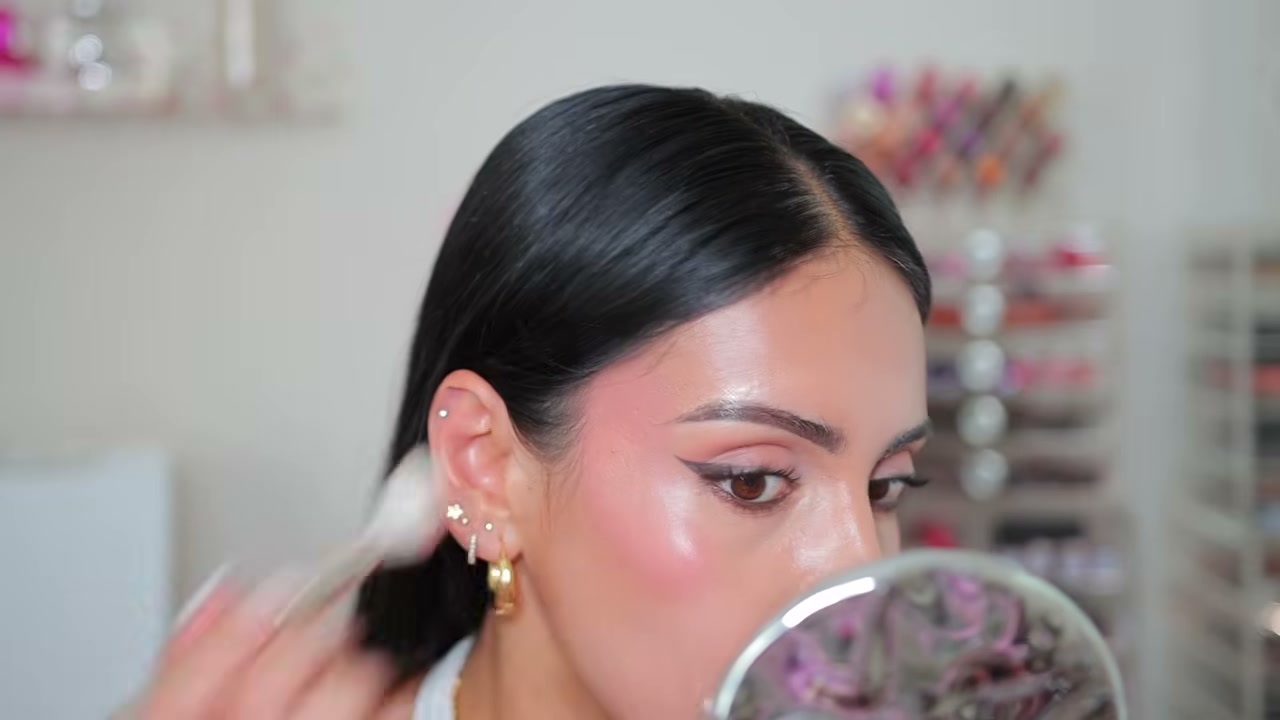 @juicyjas reviewing Bubble X E.L.F. Camo Slide Blush at 13:37 in a YouTube Shorts video