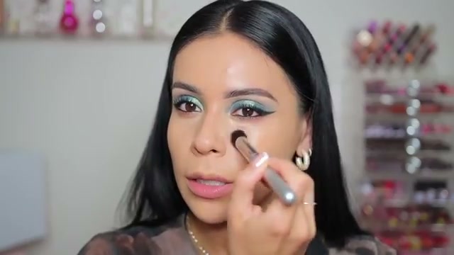 @juicyjas reviewing Catrice Instant Bright Serum Concealer at 08:13 in a YouTube Shorts video