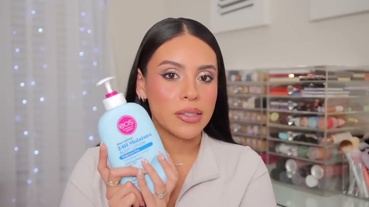 @juicyjas reviewing eos Fragrance Free Body Lotion at 06:28 in a YouTube Shorts video
