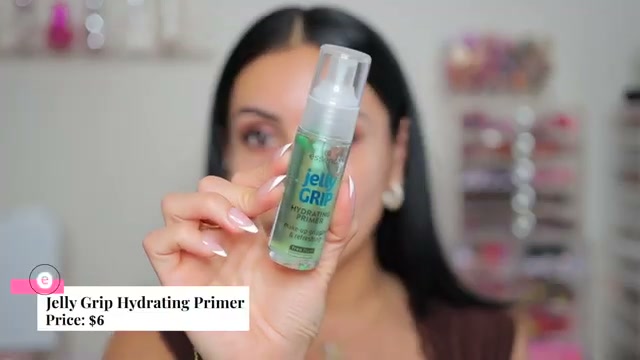 @juicyjas reviewing Essence Jelly Grip Face Primer at 04:26 in a YouTube Shorts video