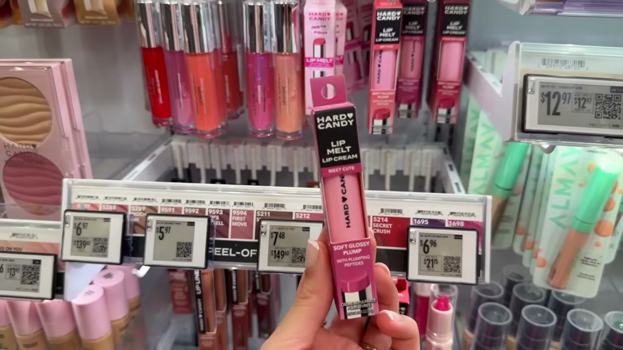@juicyjas reviewing Hard Candy Insta Pout Plumping Lip Melt at 20:59 in a YouTube Shorts video