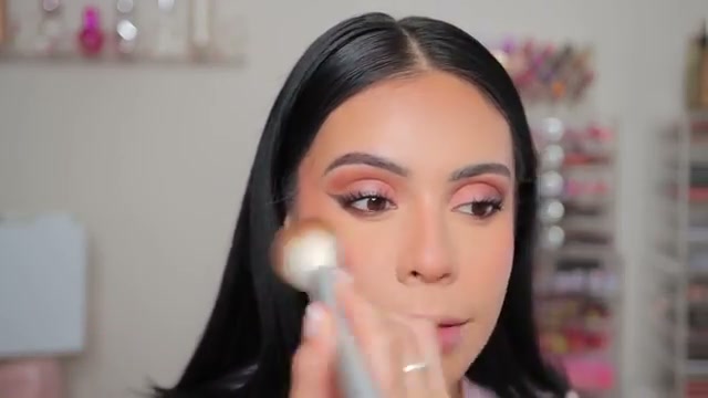 @juicyjas reviewing L.A. Colors Bronzer at 14:57 in a YouTube Shorts video