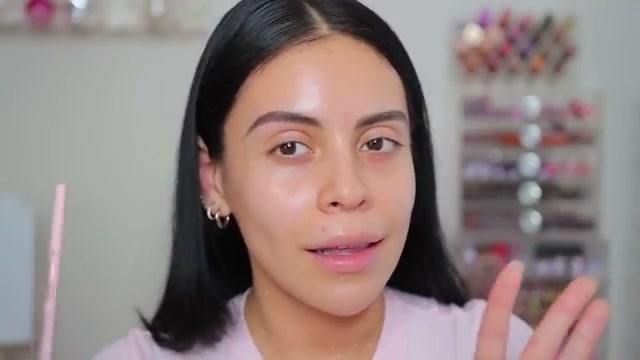 @juicyjas reviewing L.A. Girl Pro Conceal HD Concealer at 00:57 in a YouTube Shorts video