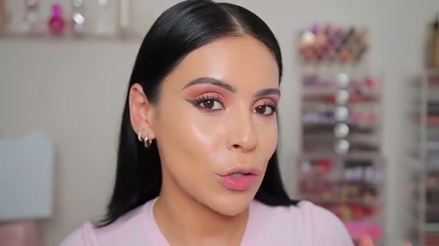 @juicyjas reviewing L.A. Girl Pro Conceal HD Concealer at 10:30 in a YouTube Shorts video