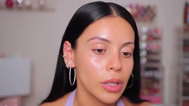@juicyjas reviewing NYX Blade and Shade Brow Pencil at 00:44 in a YouTube Shorts video