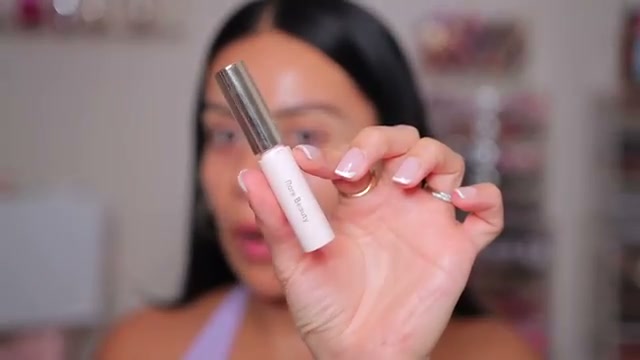 @juicyjas reviewing Rare Beauty Brow Harmony Flexible Lifting Gel at 01:25 in a YouTube Shorts video