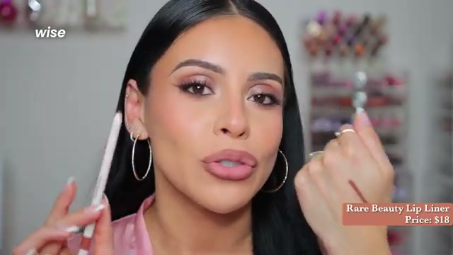 @juicyjas reviewing Rare Beauty Kind Words Matte Lip Liner at 11:21 in a YouTube Shorts video