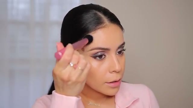Soft Pinch Liquid Contour