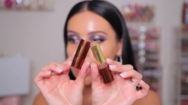 @juicyjas reviewing Too Faced Melting Bronzing and Sculpting Stick at 06:57 in a YouTube Shorts video