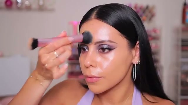 @juicyjas reviewing Wet n Wild Skin Tint at 06:48 in a YouTube Shorts video