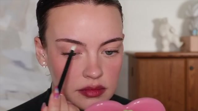 Solo Shadow Cream-to-Powder Soft Matte Eyeshadow