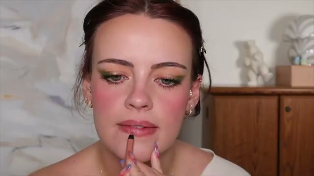 Keep It Full Plumping Lip Liner