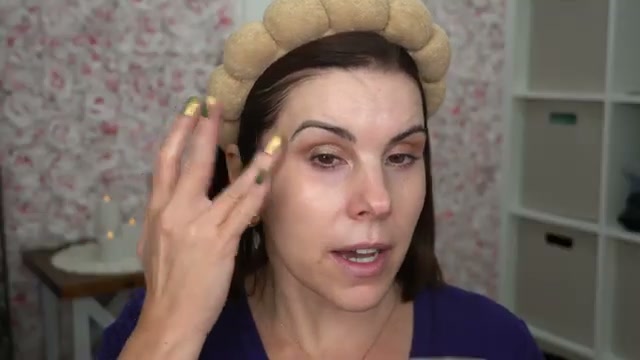 @juliedawnbeauty reviewing Global Beauty Brands Smooth & Lift Collagen Eye Cream at 03:53 in a YouTube Shorts video