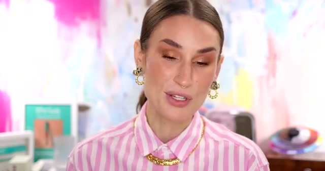 @kackie reviewing Glow Recipe Watermelon Glow Niacinamide Dewy Flush Blush at 06:23 in a YouTube Shorts video