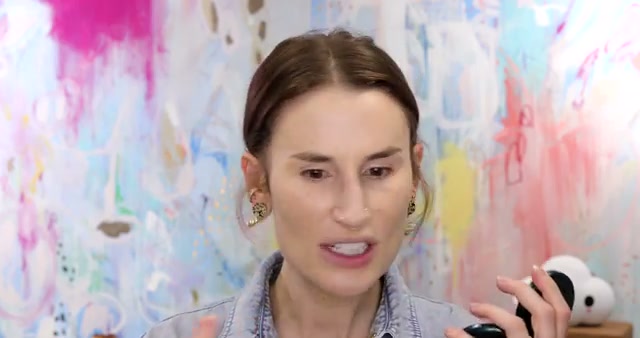 @kackie reviewing SOSHE Beauty Blurring Pillow Bronzer at 07:46 in a YouTube Shorts video