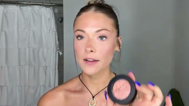 @kayla.ryan1 reviewing bareMinerals Bareminerals Blonzer Blush-Bronzer at 03:23 in a YouTube Shorts video