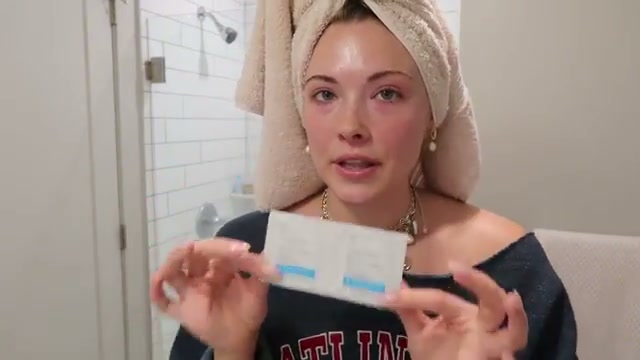 @kayla.ryan1 reviewing Dr. Dennis Gross Skincare Dr. Dennis Gross Ultra Gentle Daily Peel at 05:09 in a YouTube Shorts video