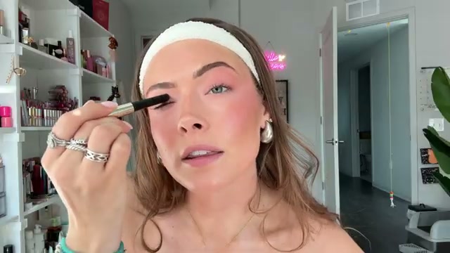 Voyeur Eyeshadow Stick