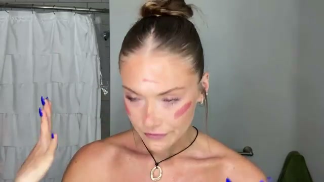@kayla.ryan1 reviewing House Labs House Labs Double-Sided Brush at 01:49 in a YouTube Shorts video