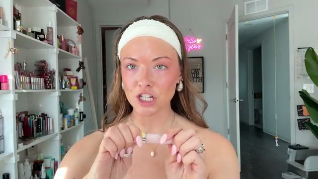 Revealer Super Creamy + Brightening Concealer