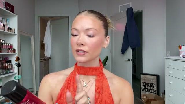 @kayla.ryan1 reviewing L'oreal Infallible 3 Second Setting Mist at 04:32 in a YouTube Shorts video