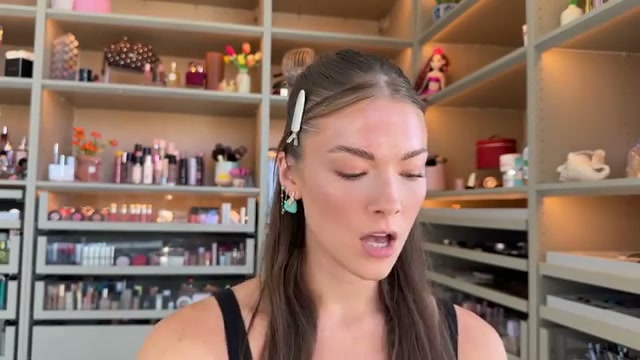 kayla.ryan1 mentioning Ulta Beauty Collection Affordable Everyday Faves Eyeshadow Palette at 10:50 in their YouTube video
