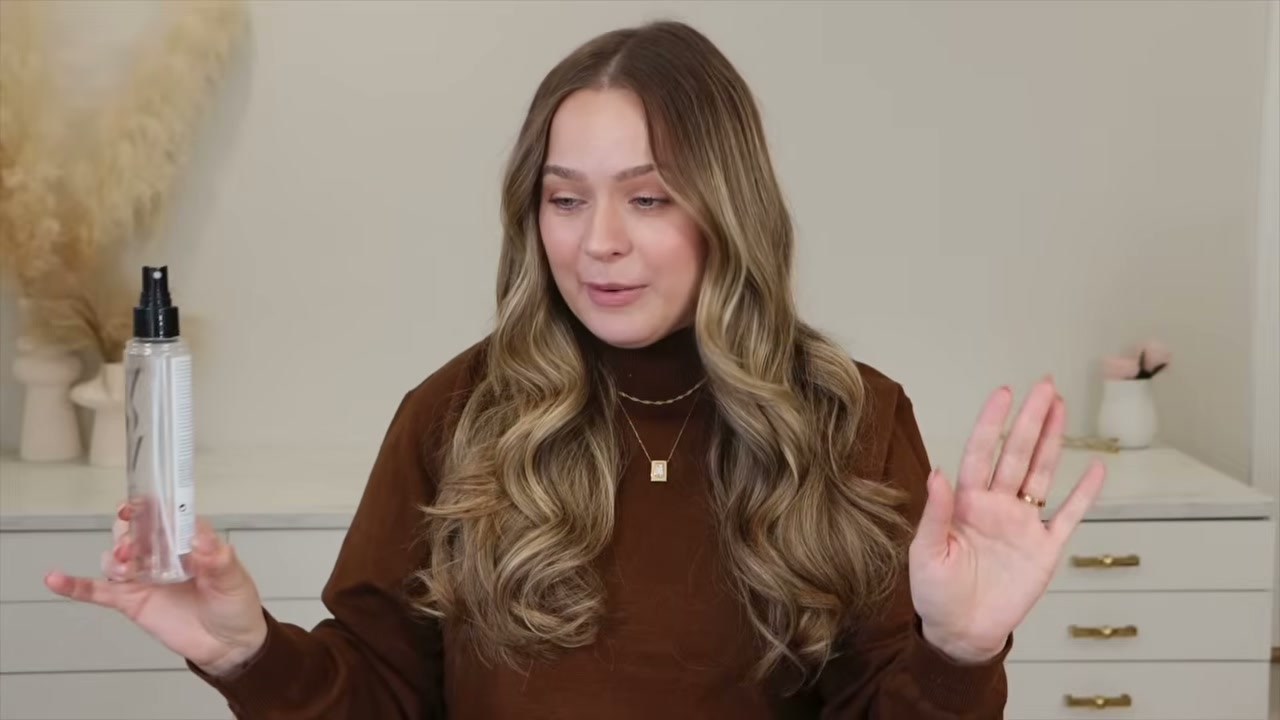 @kayleymelissa reviewing Color Wow Speed Dry Blow Dry Mist at 08:10 in a YouTube Shorts video