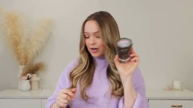kayleymelissa mentioning Sally Beauty Metagrip Premium Bob Pins at 04:28 in their YouTube video