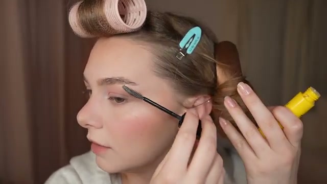Glued 4 Brows & Edges 2in1 Styling Gel