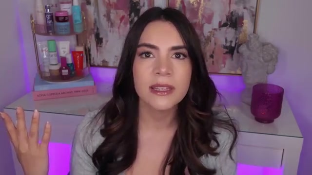 @kellydriscoll reviewing Beauty of Joseon Glow Serum at 14:52 in a YouTube Shorts video