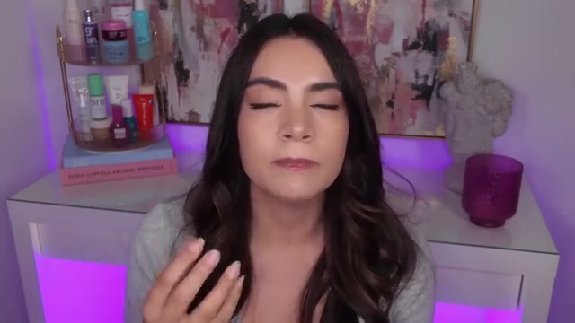 @kellydriscoll reviewing Dear Klairs Supple Preparation Unscented Toner at 07:17 in a YouTube Shorts video