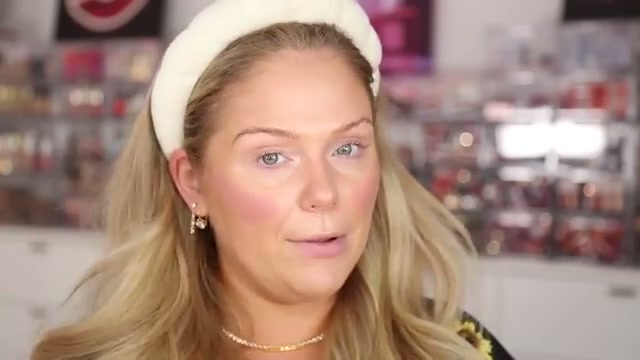 @kellystrack reviewing e.l.f. Cosmetics Soft Glam Cream Blush at 04:42 in a YouTube Shorts video