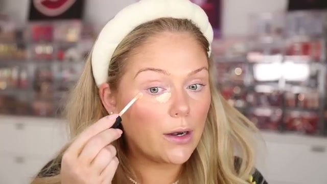 @kellystrack reviewing e.l.f. Cosmetics Soft Glam Satin Concealer at 05:36 in a YouTube Shorts video