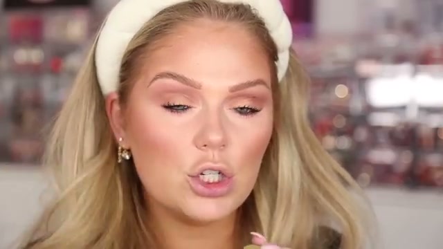 @kellystrack reviewing Milani Baked Blush at 12:24 in a YouTube Shorts video