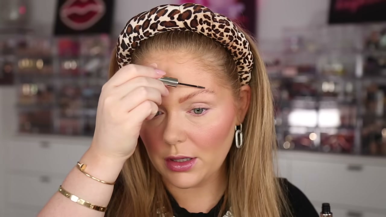 @kellystrack reviewing Morphe Micro Manager Gripping Brow Gel at 08:48 in a YouTube Shorts video