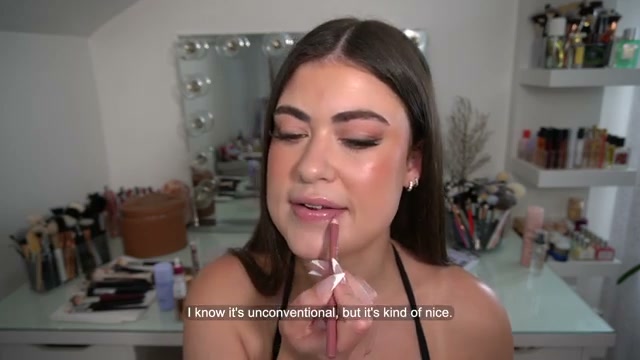 @kendallalfred reviewing CoverGirl TruBlend Skin Enhancer Baked Luminous Finishing Face Powder at 23:41 in a YouTube Shorts video