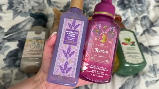 @laura.lavigne reviewing Bath & Body Works Bahamas Passionfruit Banana Flower Hand Soap at 09:55 in a YouTube Shorts video