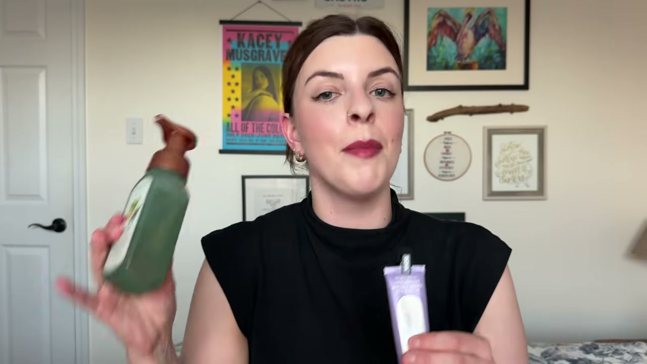 @laura.lavigne reviewing Bath & Body Works Morning Matcha Hand Soap at 08:43 in a YouTube Shorts video