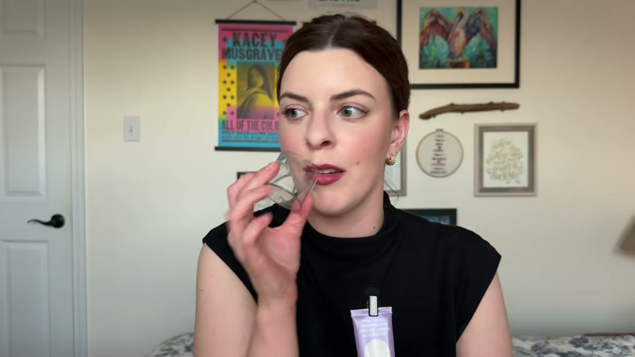 @laura.lavigne reviewing Bath & Body Works Pound Cake Body Mist at 11:37 in a YouTube Shorts video