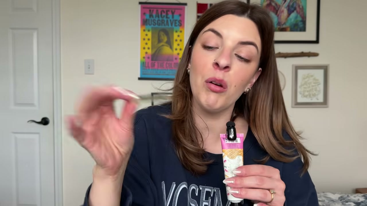 @laura.lavigne reviewing By Rosie Jane Leila Lou at 24:28 in a YouTube Shorts video