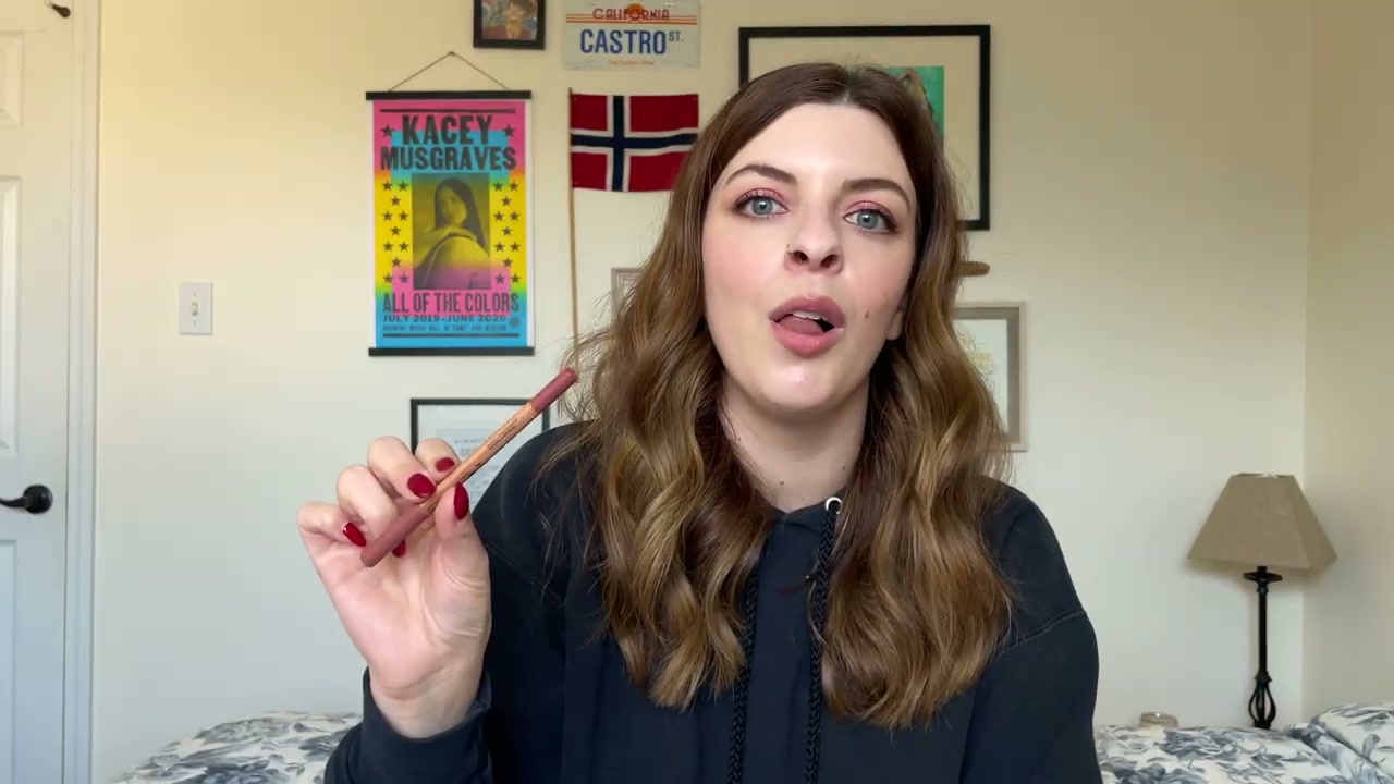 @laura.lavigne reviewing MAKE UP FOR EVER Artist Color Pencil at 04:42 in a YouTube Shorts video