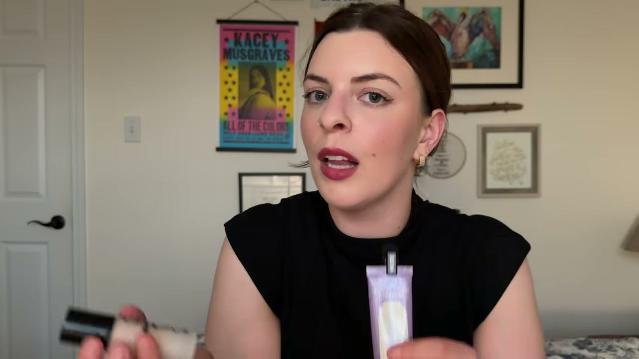 @laura.lavigne reviewing Saie Glowy Super Gel at 22:33 in a YouTube Shorts video