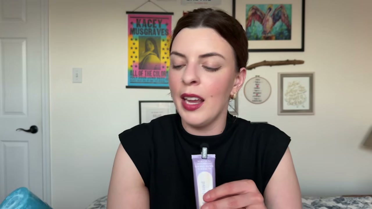 @laura.lavigne reviewing Sol de Janeiro Agua Mistica Body Mist at 10:42 in a YouTube Shorts video