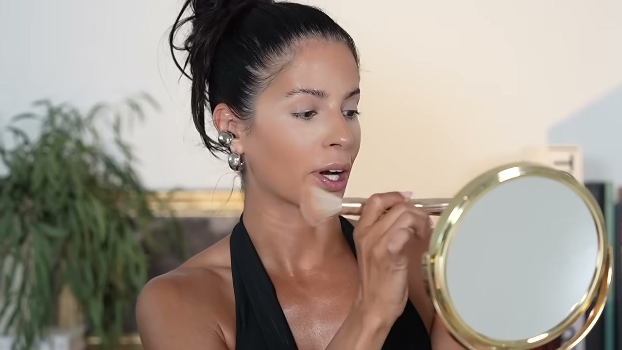 Bronze Booster Sun Blur Glow Activated Bronzing Balm