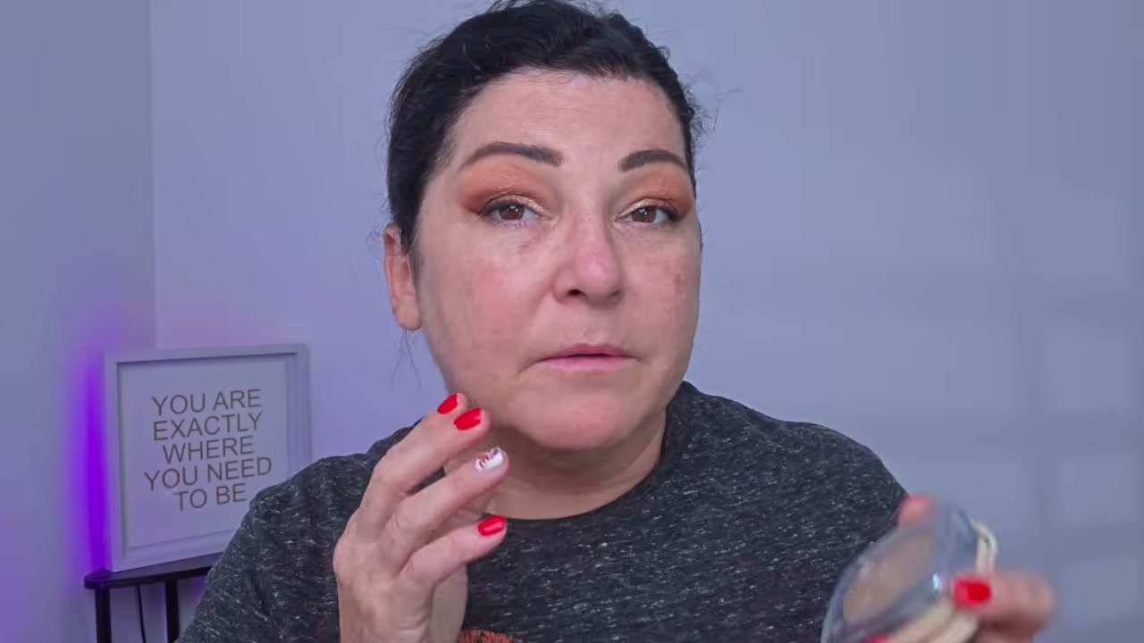 @laurafagelman reviewing L'Oreal Paris True Match Hyaluron Tinted Balm Foundation at 17:22 in a YouTube Shorts video