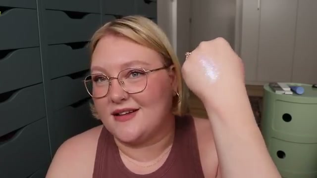 Glitterpuck Pressed Glitter for Eyes, Face + Body