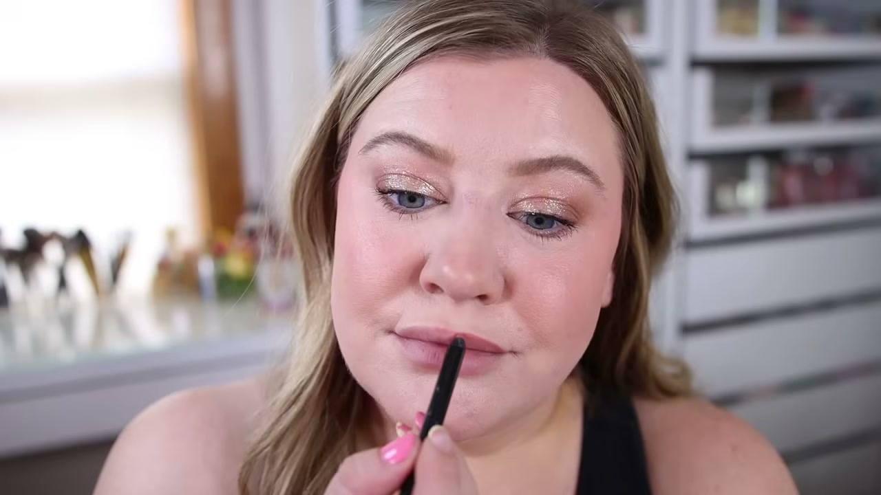 Legendary Longwear Lip Liner