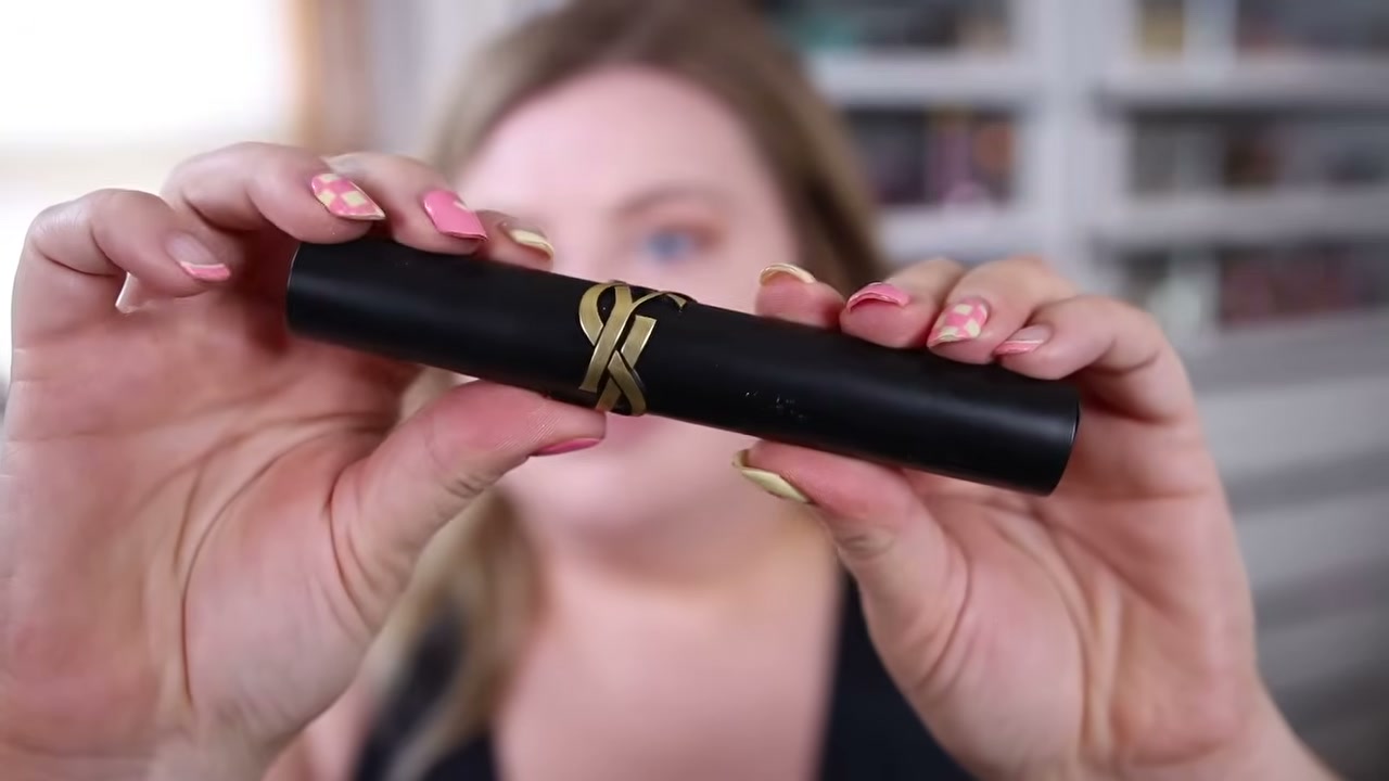 Lash Clash Extreme Volume Mascara